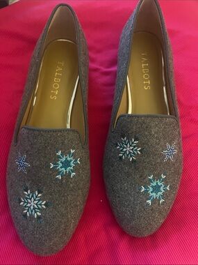 Talbots Gray Wool Snowflake Embroidered Loafers